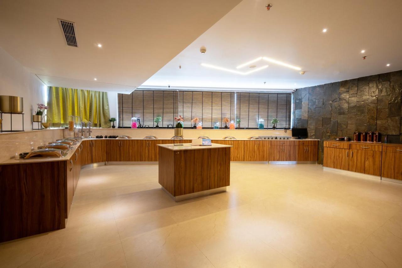 Hotel Parkelite Gannavaram Kültér fotó