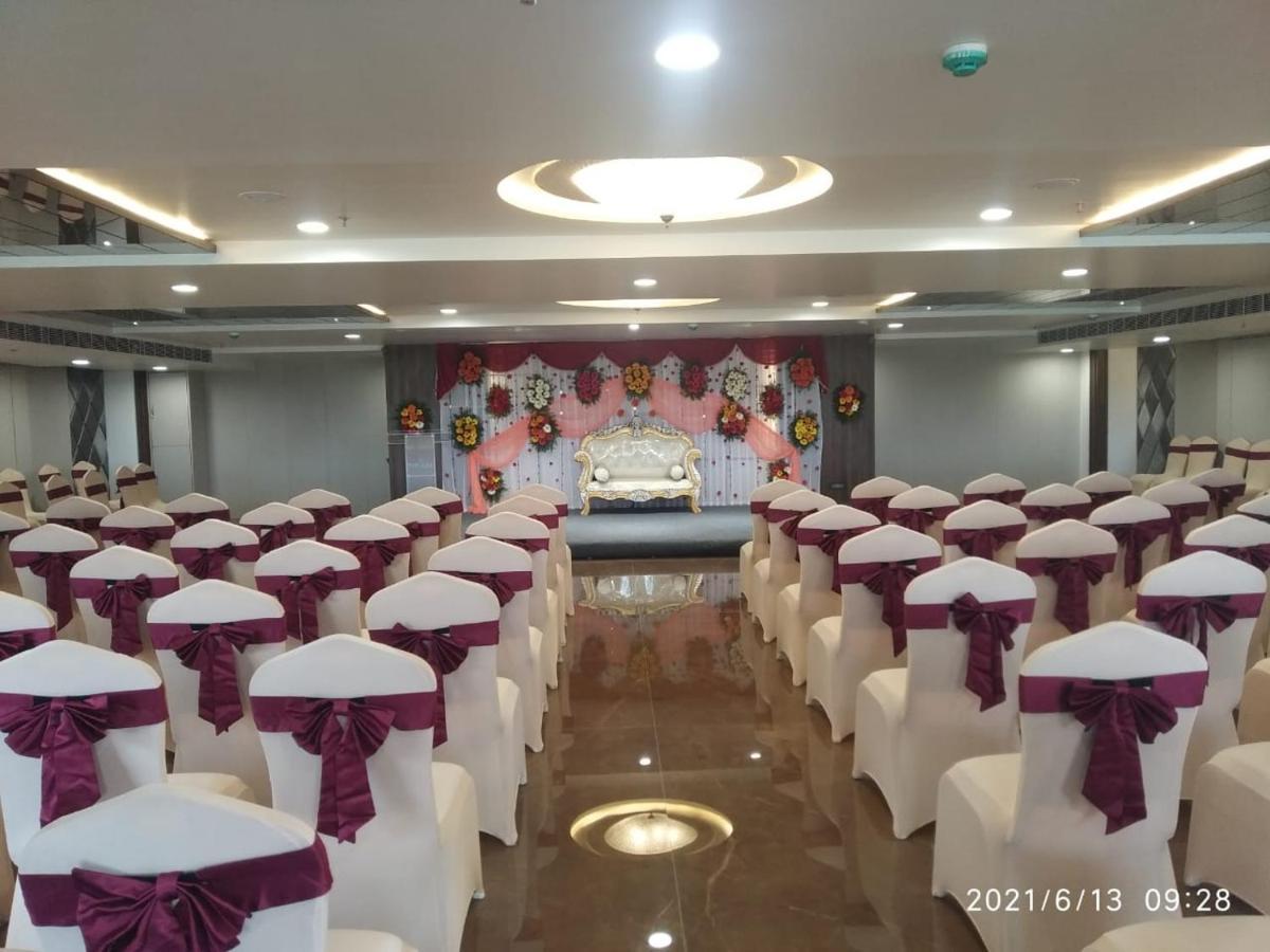 Hotel Parkelite Gannavaram Kültér fotó